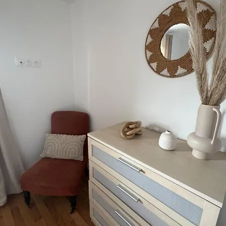 Casa vacanze Maison Zoé, Country House, 6 Pers *